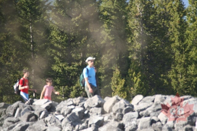 upper-kan-lake-dyke-hiker20090702_98.JPG