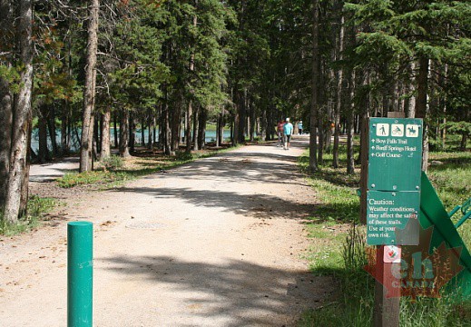 Bow Falls Trailhead-班夫，加拿大艾伯塔省