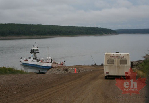 Mackenzie穿越河流