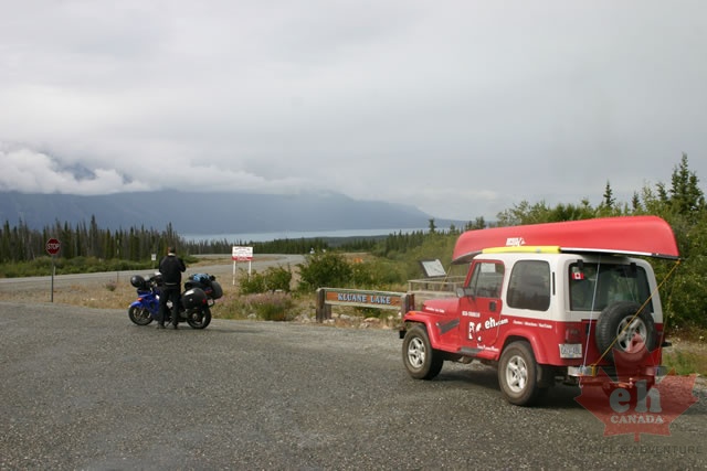 kluane-lake-viewpoint.jpg